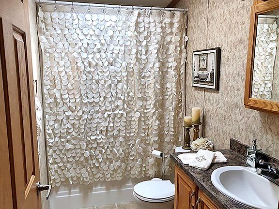 4th image of 104 Spotswood Dr #88