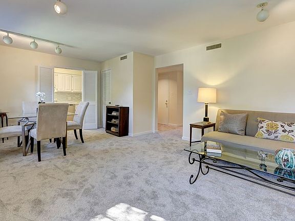 Delightful open floorplan