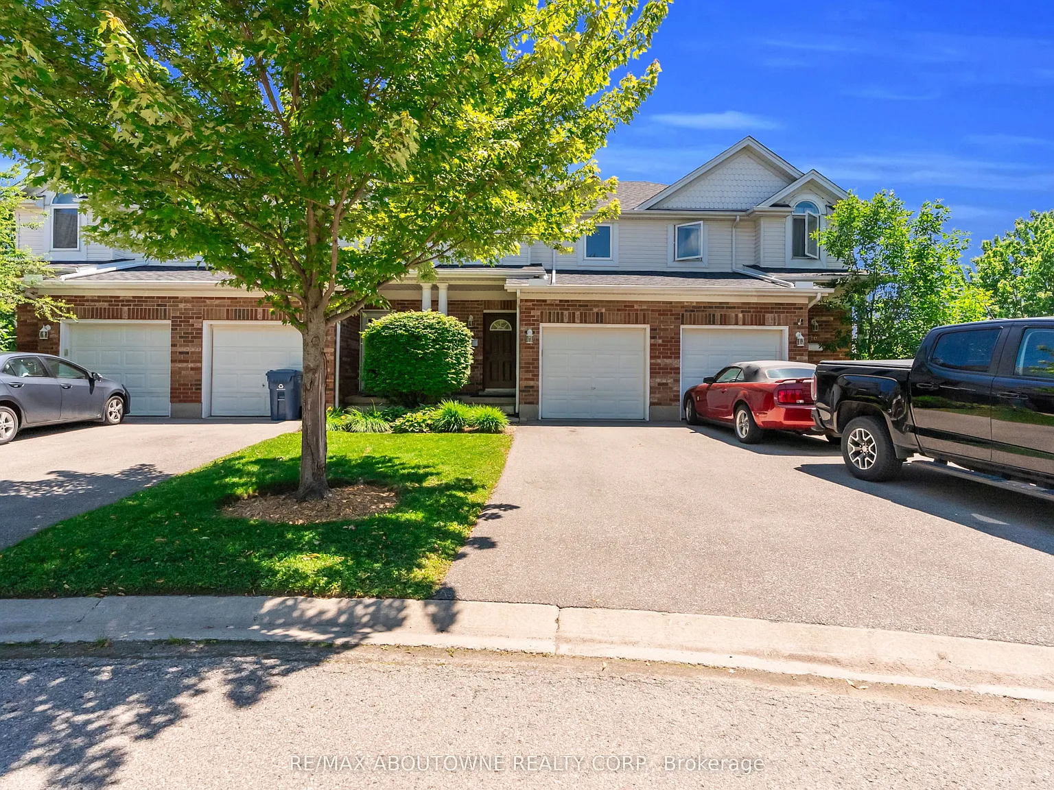 4 bed, $3,300 — Photo 2