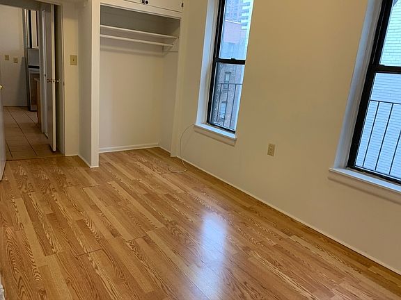 4th image of 437 E 80th St APT 25