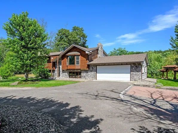 14451 Homestead Ave N, Hugo, MN 55038