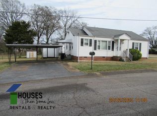 210 W James St, Greer, SC 29650