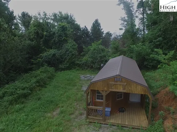 267 Messenger Drive, Sparta, NC 28675