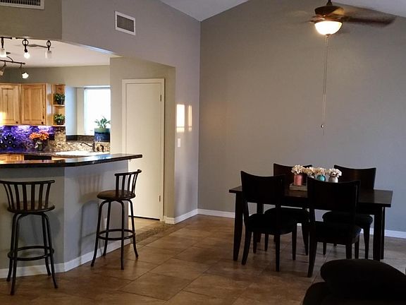 13262 kitchen bar 2