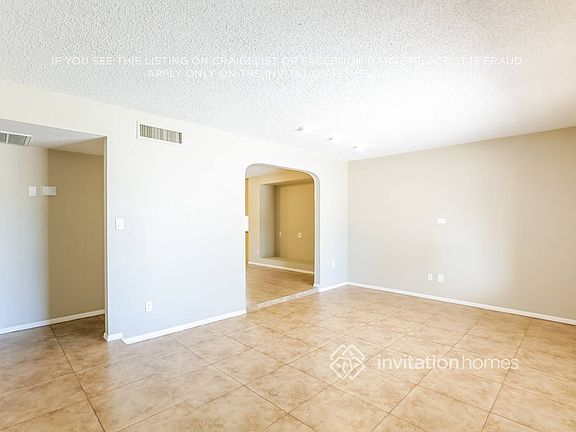 4th image of 917 W Lindner Ave
