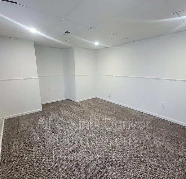 12151 Bellaire Pl — Photo 16