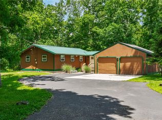 307 Timber Hill Rd, Henryville, PA 18332