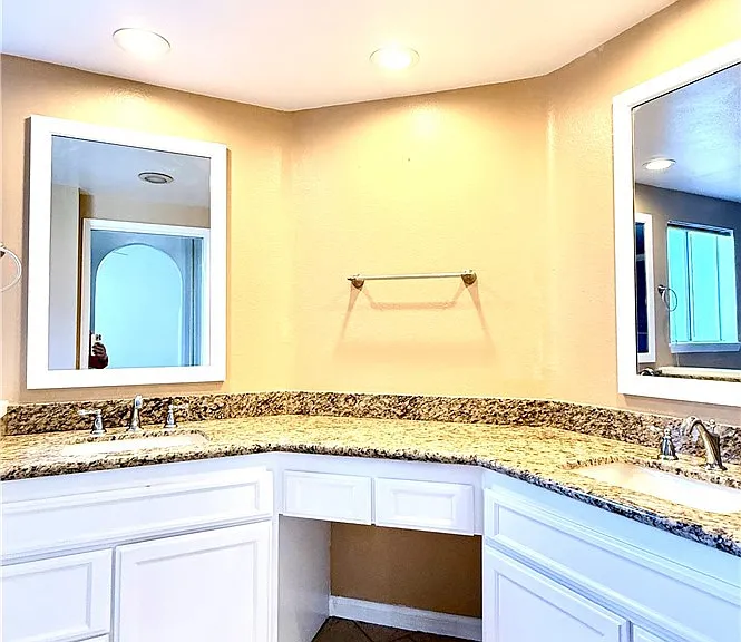 12022 Falcon Crest Way — Photo 40