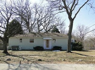 516 Cheyenne Dr, Algonquin, IL 60156