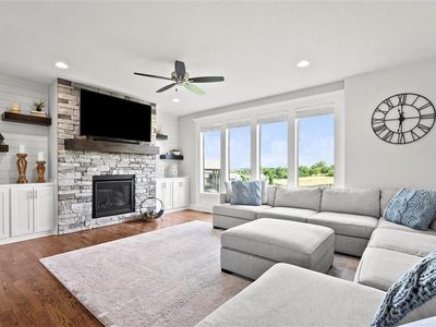 2312 SW Morris Dr, Lees Summit, MO, 64082
