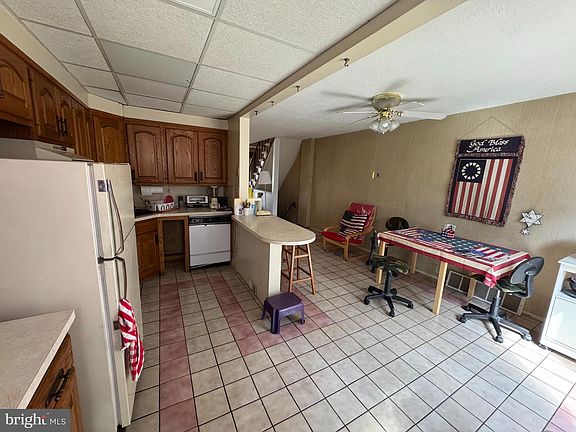 4th image of 1617 Meribrook Rd