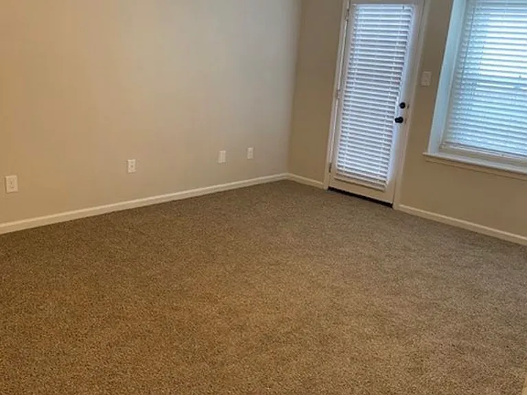 2568 Level Loop Rd — Photo 6