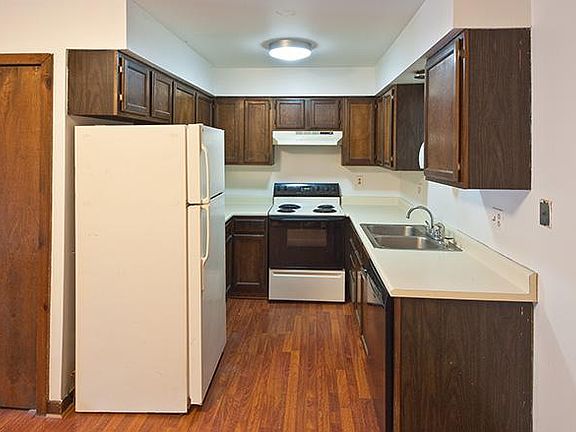 2nd image of 3287 Delburn Ave