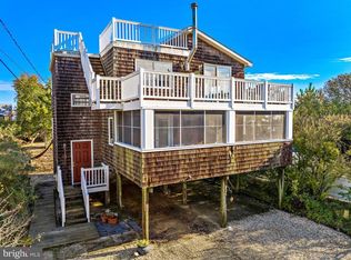 15 W 8th St, Barnegat Light, NJ 08006