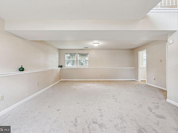 4th image of 1913 Christiana Ct