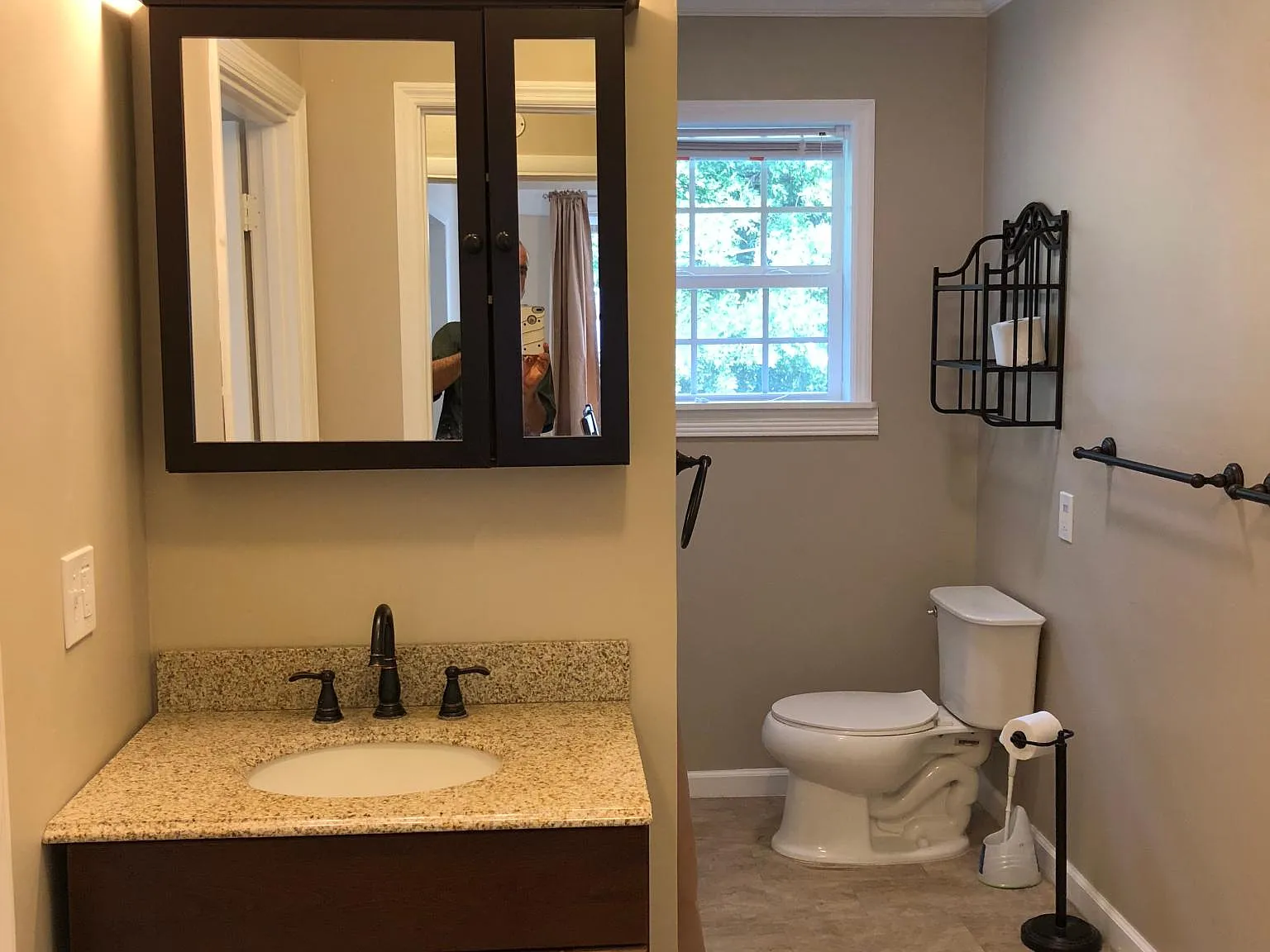 3 bed, 1400 sqft, $650 — Photo 2