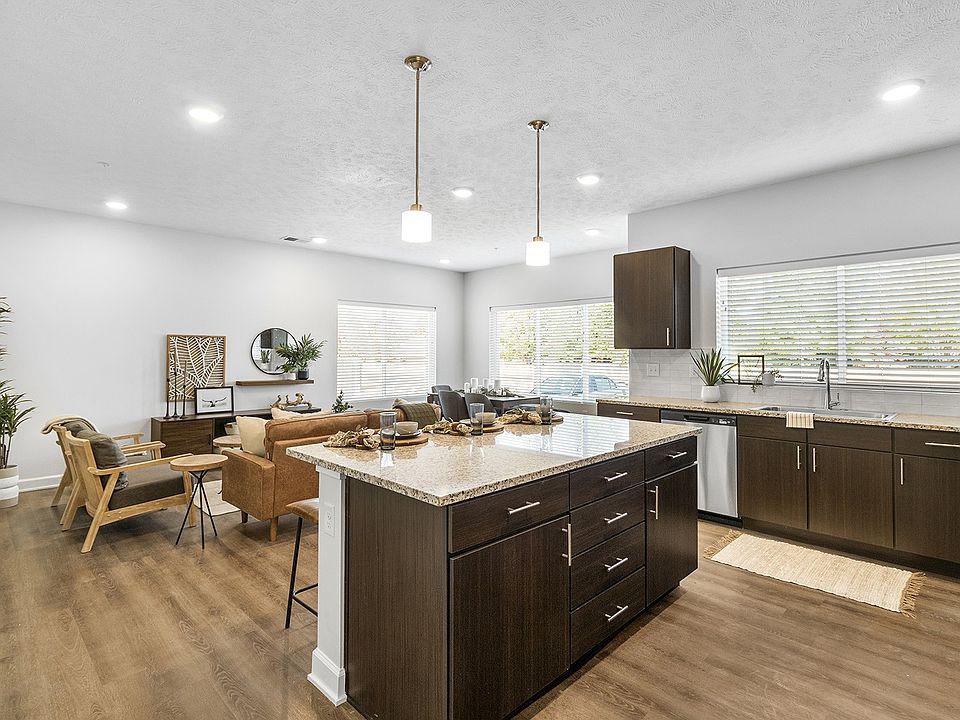 Page Living at Pinnacle Hills 5050 W Highland Knolls Rd Rogers AR