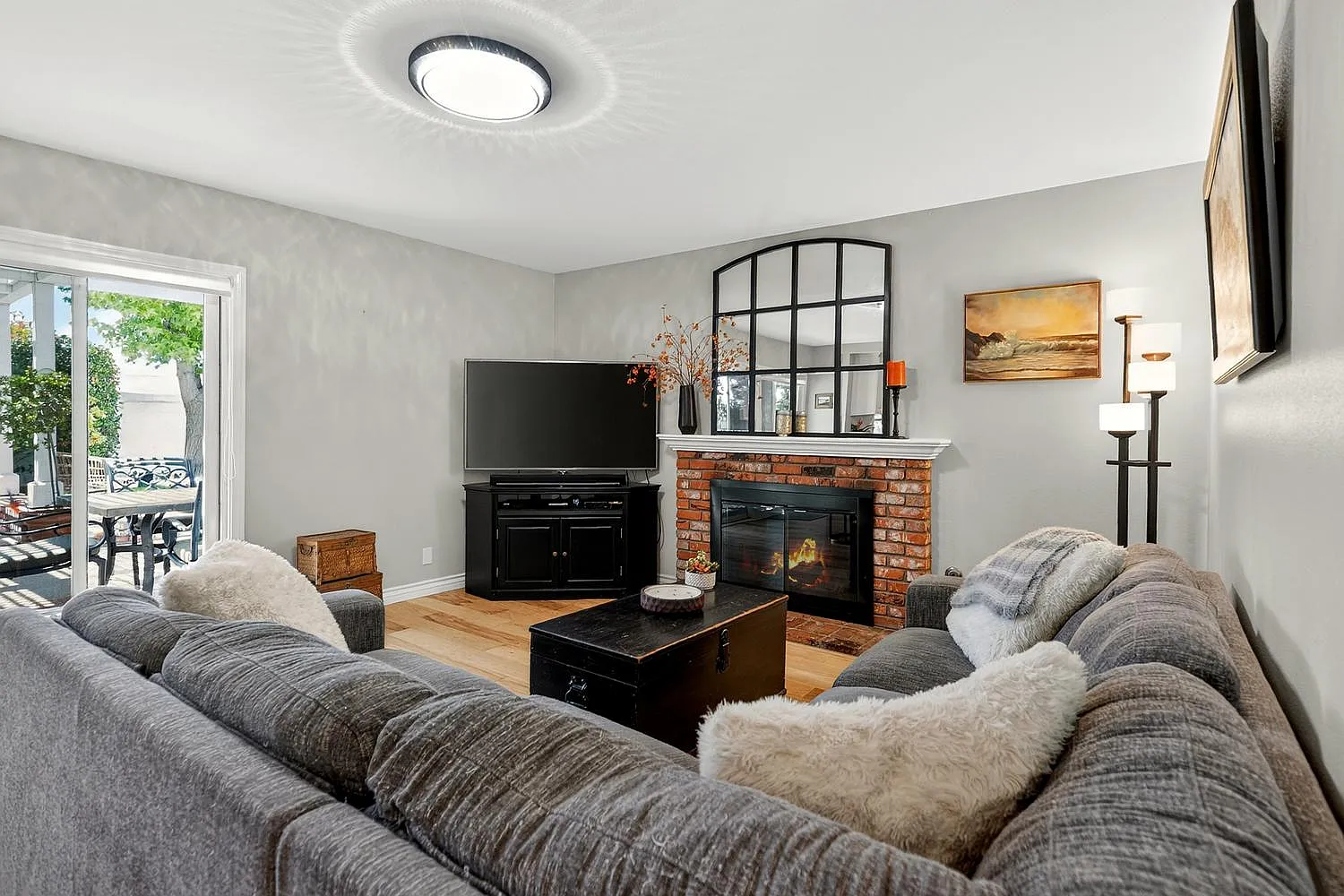 4 bed, 2035 sqft, $5,000 — Photo 3