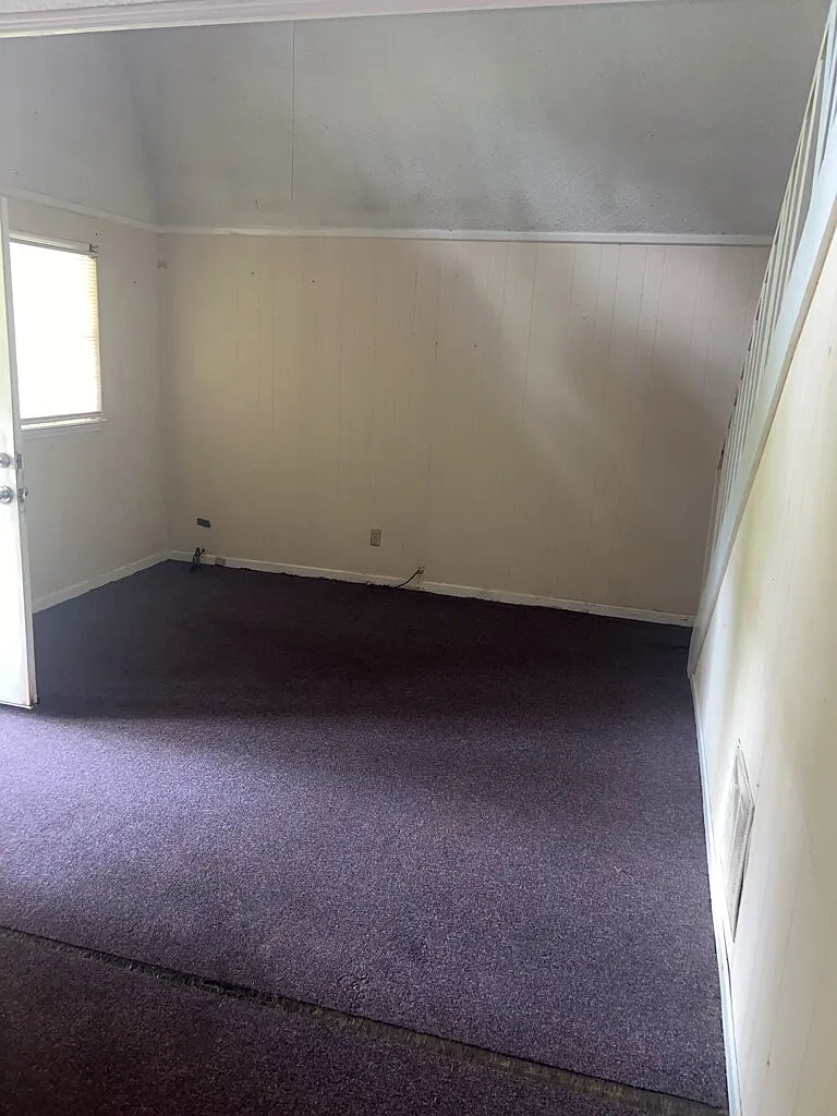 2 bed, 1.5 bath, $950 — Photo 1
