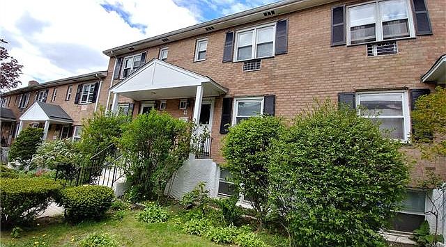 1st image of 130 Glenwood Gdns #63