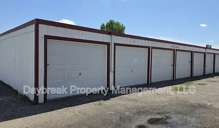 2414 3rd Ave N #11 — Photo 16