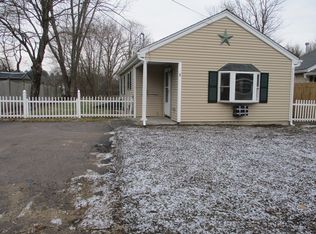 8 Lincoln St, Norton, MA 02766