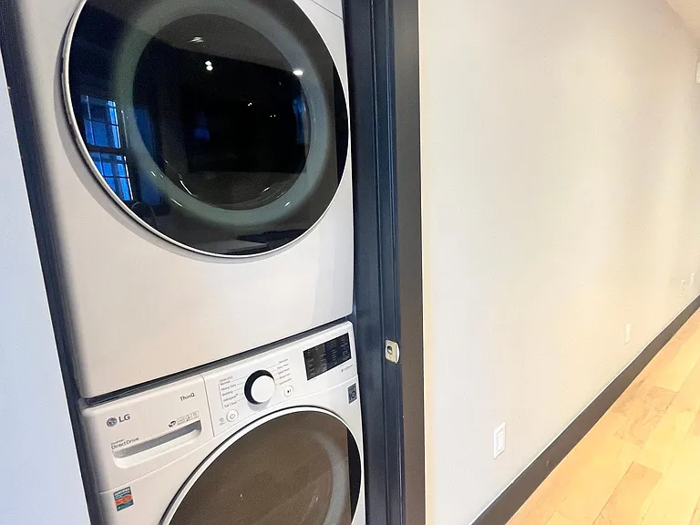 41 Van Wagenen Ave #3R — Photo 6