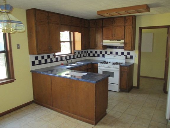 5th image of 1041 Casanova Ct
