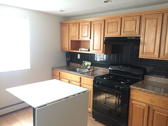 5th image of 1727 S Iseminger St #2