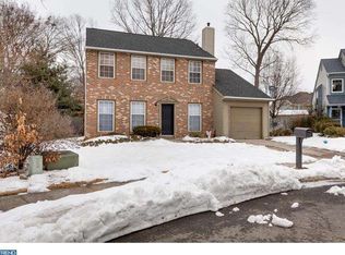 8 Thames Ct, Mount Laurel, NJ 08054