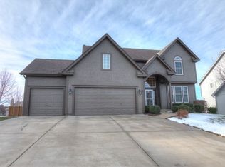 9704 N Windsor Ave, Kansas City, MO 64157