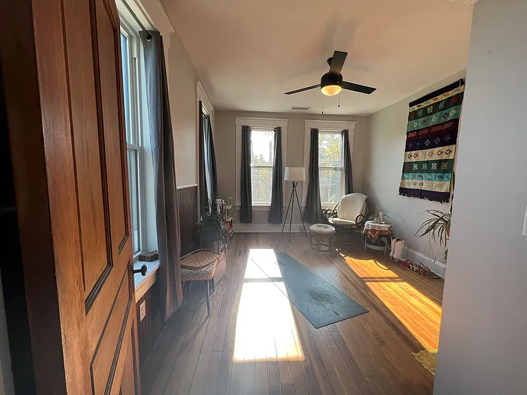1400 Chase Ave #2 — Photo 12