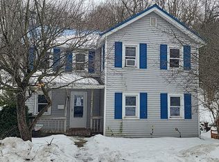 127 Cayuga St, Clyde, NY 14433