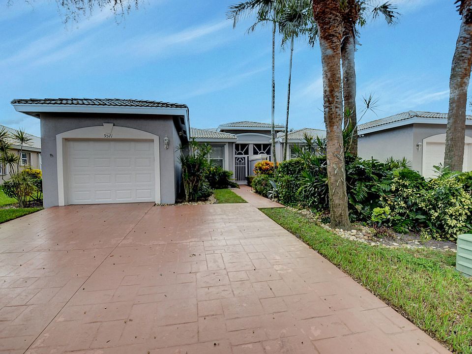 1st image of 9571 Crescent View Drive N
