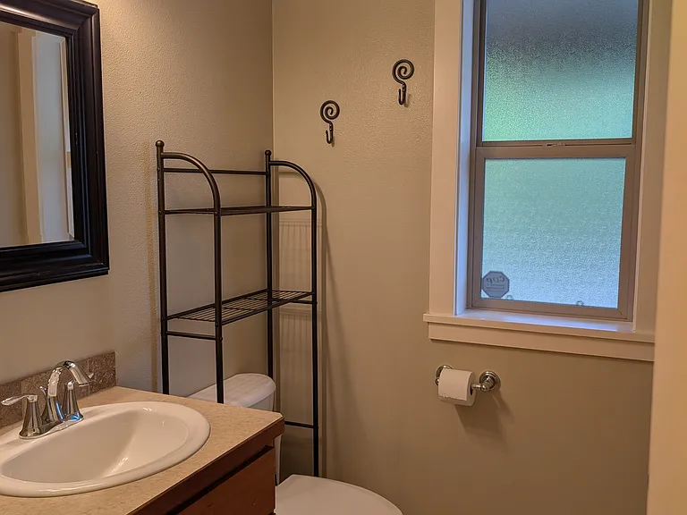 1135 W 28th Ave — Photo 20