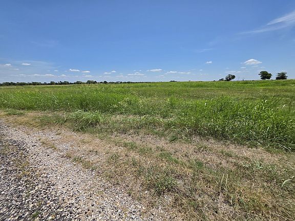 2nd image of 54 Meadow Lk