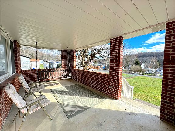 5th image of 604 Kapusta Dr
