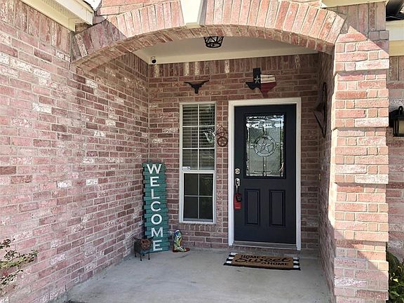 3rd image of 650 27th Ave N