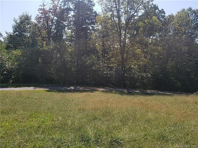 2nd image of 416 Maybank Rd