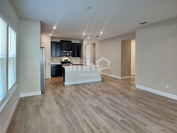 5th image of 82 Cobalt Ln