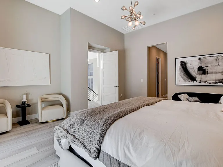 5289 Feathertop Dr — Photo 45
