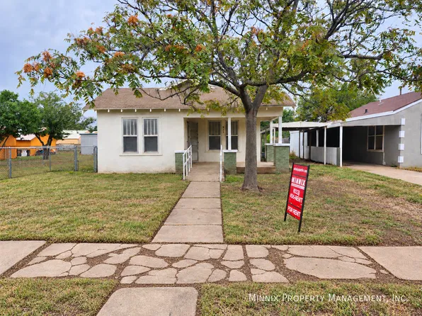 935 S 10th St, Slaton, TX 79364