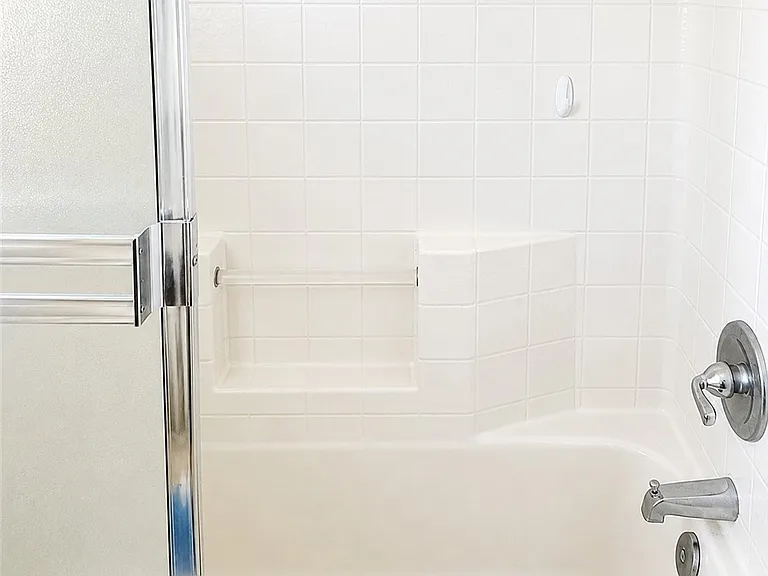 715 S Walnut Ave #3 — Photo 5