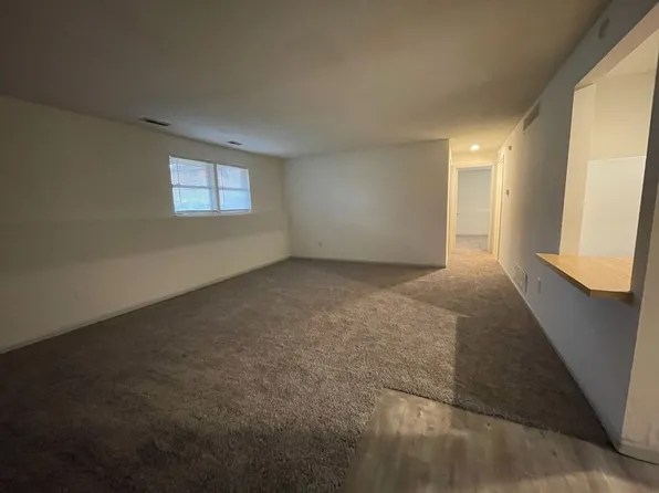 507 Columbia Dr, Columbia, MO 65201