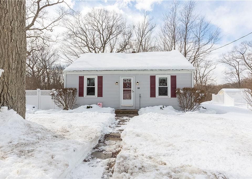 1st image of 88 Iroquois Rd