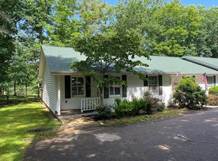860 Club Cir, Daniels, WV 25832