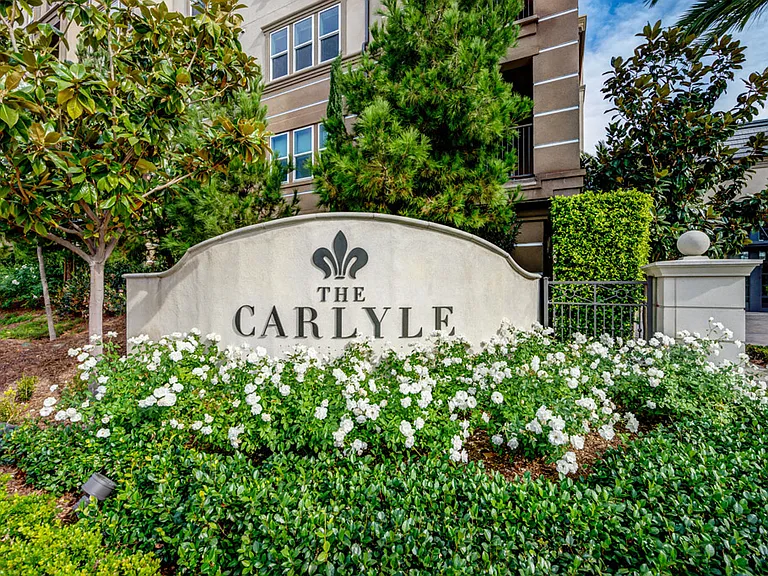 The Carlyle — Photo 30