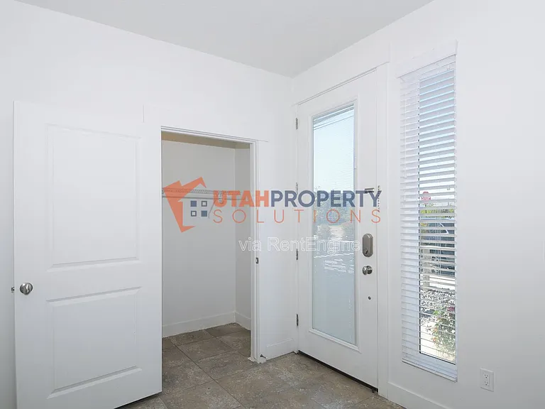 11219 S Clear Blue Dr — Photo 8