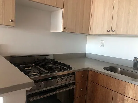 Rented by Tompkins Square Realty | media 29