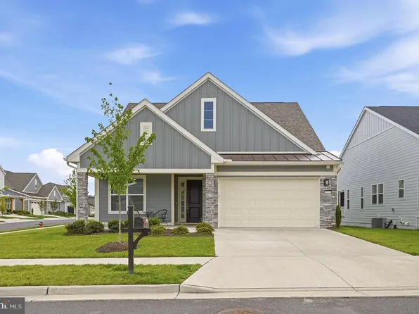 111 Switchgrass Way, Lake Frederick, VA 22630